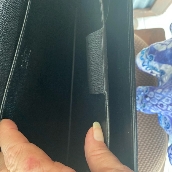 Louis Vuitton Robusto Taiga Leather Unisex Briefcase/Document/Laptop Bag - Picture 12 of 15